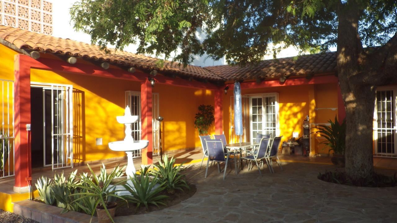 Central Bed & Breakfast La Paz Esterno foto